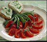Avacado-tomatsalat med ostebrød