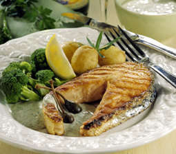 Grillet laks med sauce tatare
