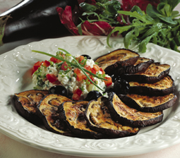 Ristet aubergine med hvidlløg og hytteost