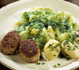 Frikadeller med stuvet spidskål