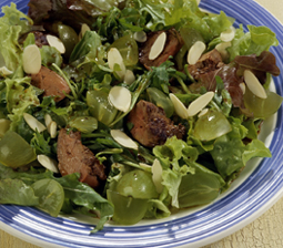 Salat med kyllingelever og druer