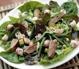 Salat med andelever og hummerhaler