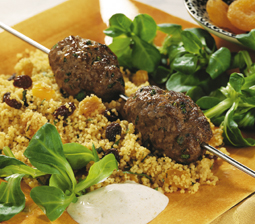 Krydrede kødboller med cous-cous pilaf